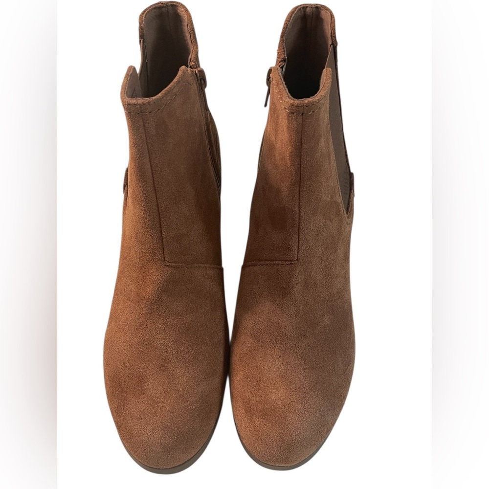 Clarks Collection Suede ankle boots camel brown
